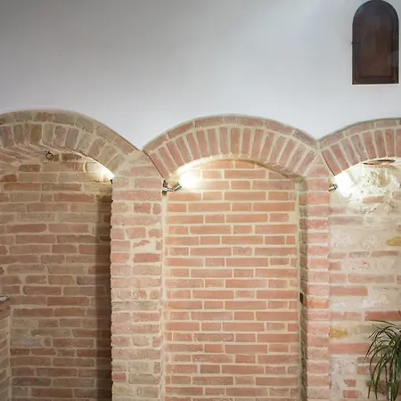 Dietro Le Mura * Colle Val D'Elsa